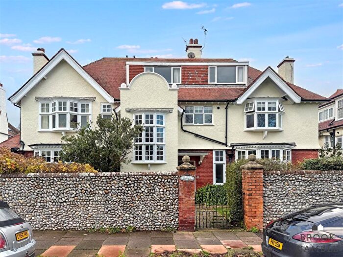 1 Bedroom Apartment For Sale In Dittons Road, Eastbourne, BN21