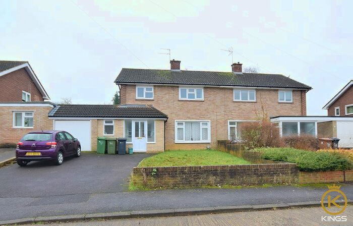 4 Bedroom Semi-Detached House To Rent In Blackwell Avenue, Guildford, GU2