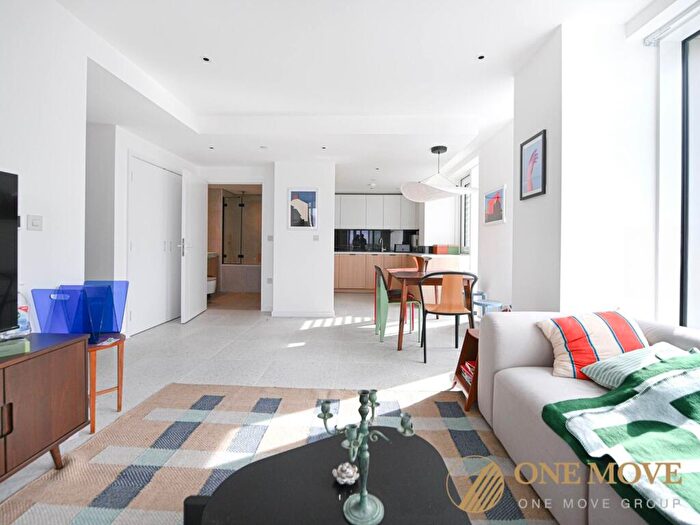 2 Bedroom Flat For Sale In Cendal Crescent, Bouchon Point, E1