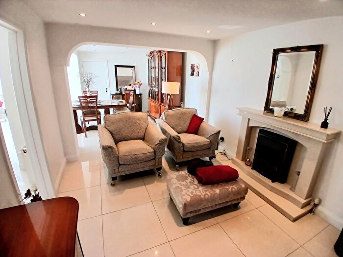 4 Bedroom Property To Rent In Portman Close, Hitchin, SG5