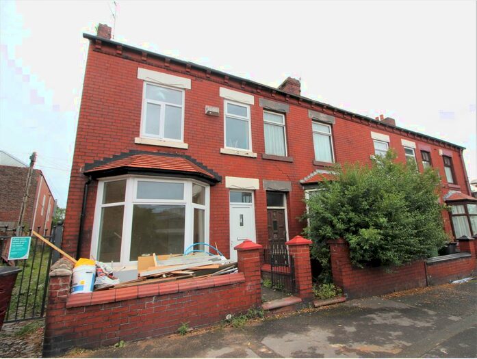 3 Bedroom Terraced House To Rent In Trough Gate, Oldham, OL8