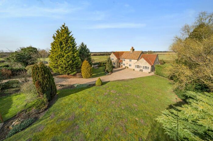 5 Bedroom Detached House For Sale In Fen Road, Washingborough, LN4