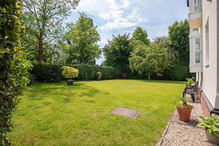 2 Bedroom Flat For Sale In Eltham Lawn, Queens Road, Cheltenham, GL50