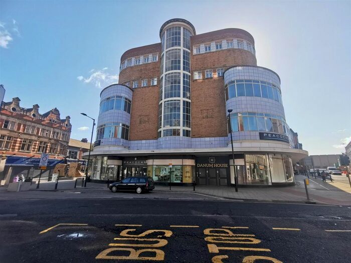 1 Bedroom Flat To Rent In Danum House, St Sepulchre Gate, Doncaster, DN1