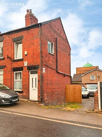 2 Bedroom End Of Terrace House To Rent In Greenfoot Lane, Barnsley, S75