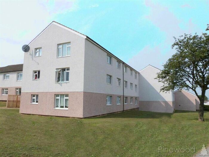 2 Bedroom Flat To Rent In Didcot Close, Grangewood, Chesterfield, Derbyshire, S40