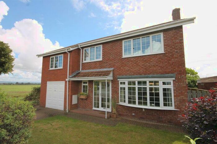 5 Bedroom Detached House For Sale In Beech Close, Scruton, Northallerton, DL7