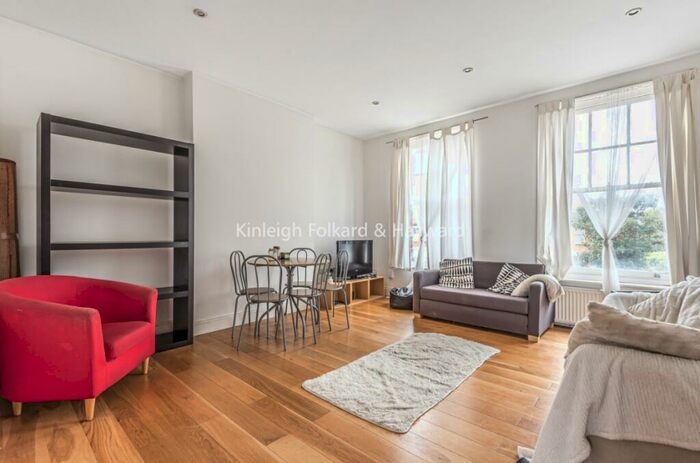 2 Bedroom Flat To Rent In Bromley Road, London, SE6
