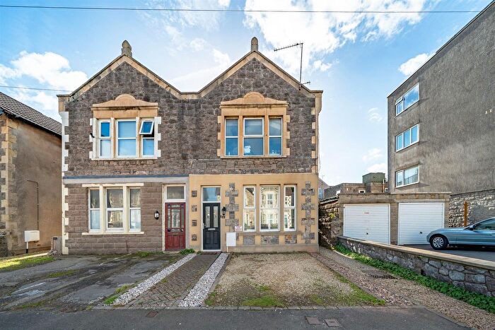 2 Bedroom Flat For Sale In Moorland Road, Weston-Super-Mare, BS23