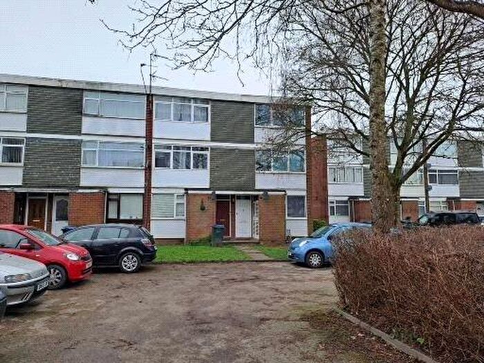 2 Bedroom Apartment To Rent In Darnford Close, Coventry, West Midlands, CV2
