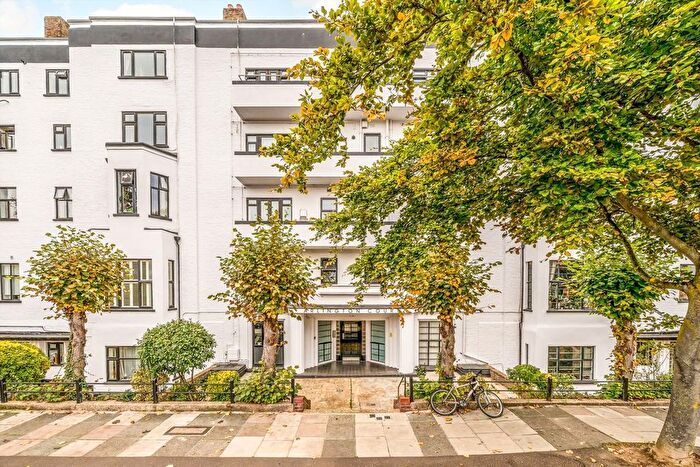 2 Bedroom Flat To Rent In Arlington Road, East Twickenham, TW1