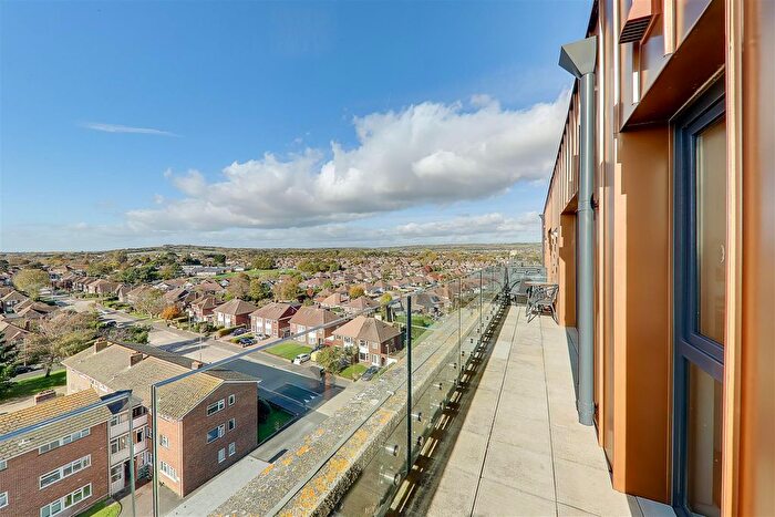 1 Bedroom Flat For Sale In Westmoreland House, Goring-By-Sea, Worthing, BN12