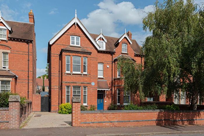 7 Bedroom Detached House For Sale In Lansdowne Road, Bedford, MK40