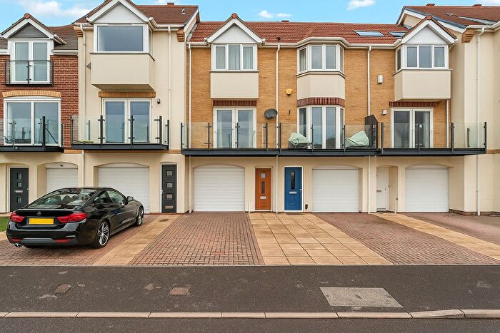3 Bedroom Terraced House For Sale In Pacific Close, Ocean Village, Southampton, Hampshire, SO14