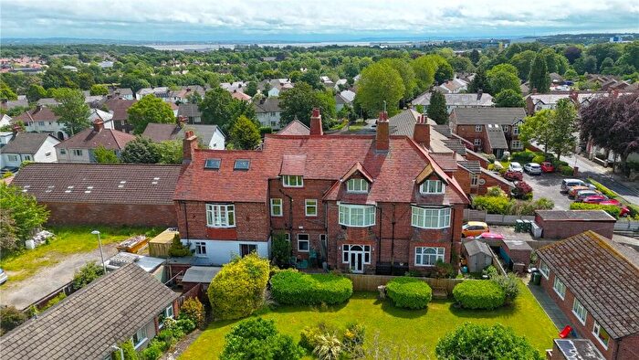 2 Bedroom Flat For Sale In Townfield Lane, Bebington, Wirral, CH63