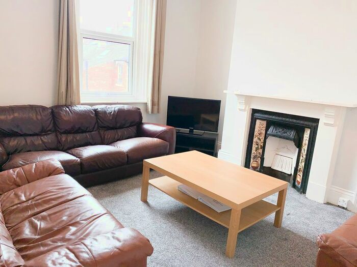 4 Bedroom Maisonette To Rent In Heaton Park Road, Heaton, Newcastle Upon Tyne, NE6