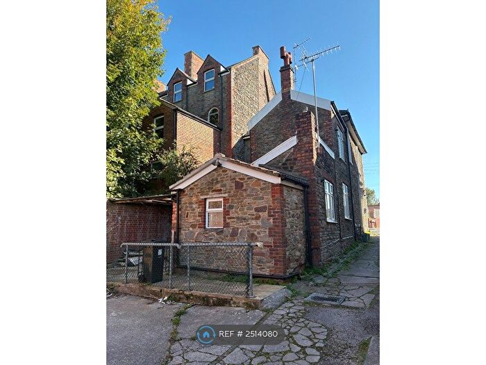 1 Bedroom Flat To Rent In Hanham Road, Bristol, BS15