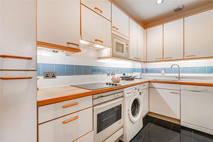 1 Bedroom Flat For Sale In Elvaston Place, South Kensington, SW7