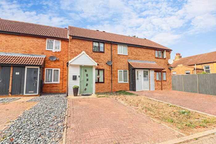 2 Bedroom Terraced House To Rent In St Leonards Street, Bedford, MK42