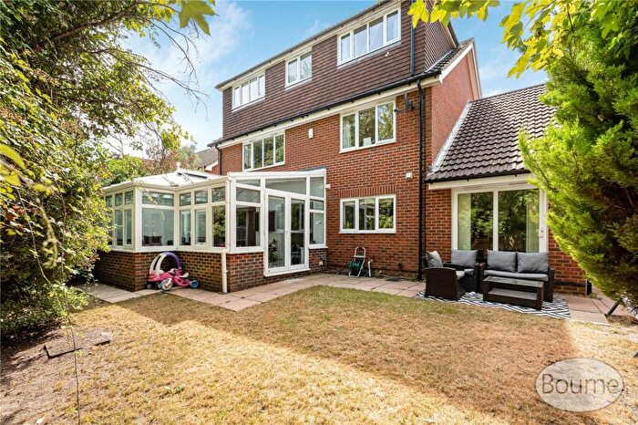 6 Bedroom Detached House To Rent In Coresbrook Way, Knaphill, Woking, Surrey, GU21