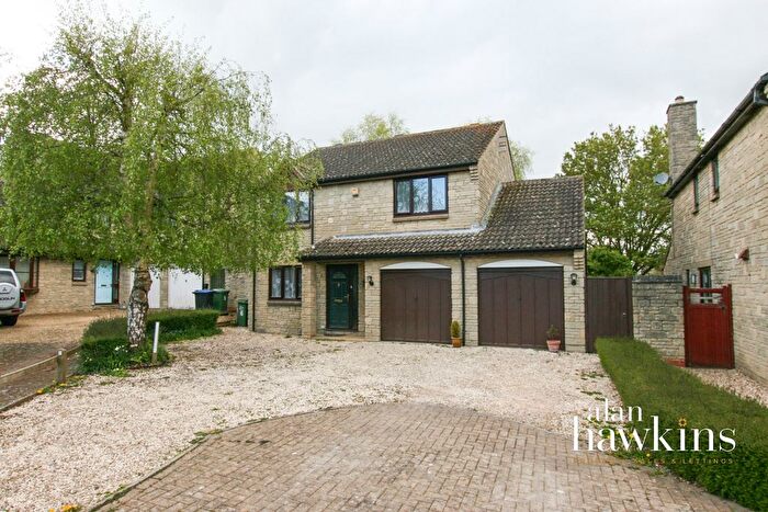 4 Bedroom Detached House To Rent In Sheppards Rise, Brinkworth, SN15