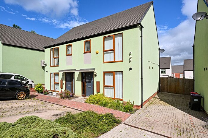 3 Bedroom Semi-Detached House For Sale In Oak Trees Avenue, Ketley, TF1