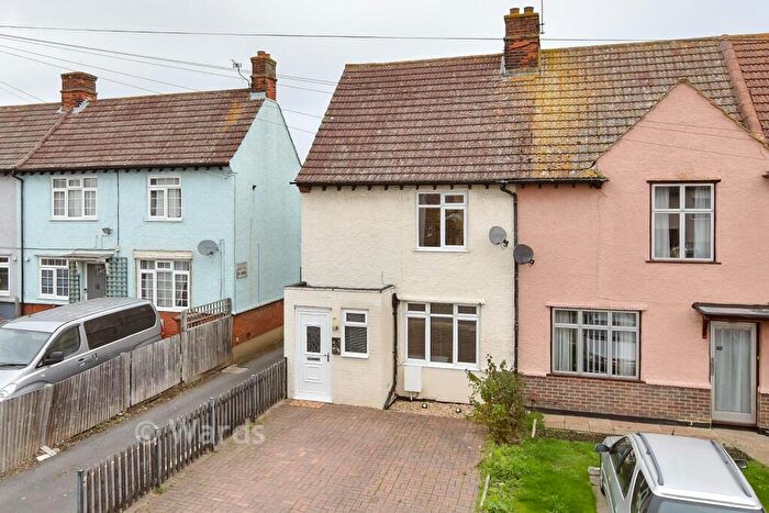3 Bedroom End Of Terrace House For Sale In Wainscott Walk, Wainscott, Rochester, Kent, ME2