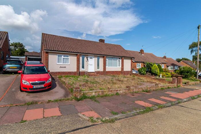 2 Bedroom Detached Bungalow For Sale In Cleveland Road, Worthing, BN13