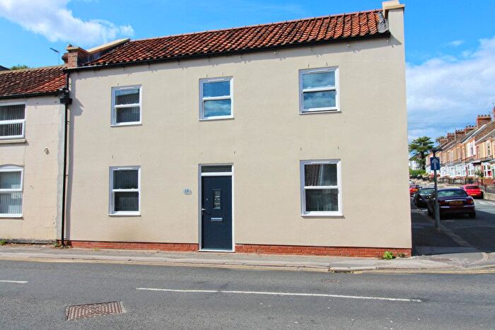 2 Bedroom House To Rent In Westgate, Hornsea, HU18