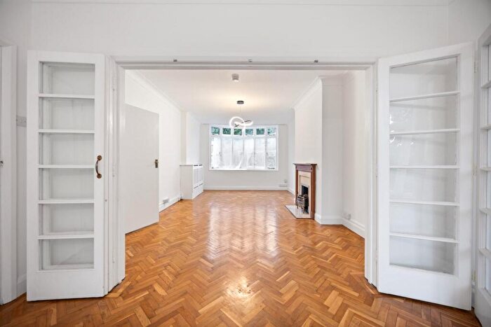 5 Bedroom Semi-Detached House To Rent In Ardwick Road, London, NW2