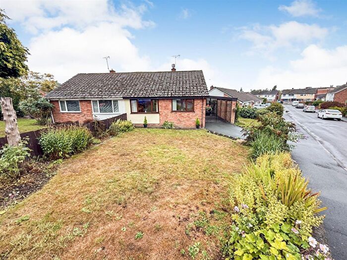 2 Bedroom Semi-Detached Bungalow For Sale In Bridgeman Road, Oswestry, SY11
