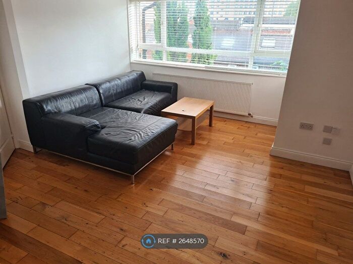 1 Bedroom Flat To Rent In Michaels Court, Luton, LU1
