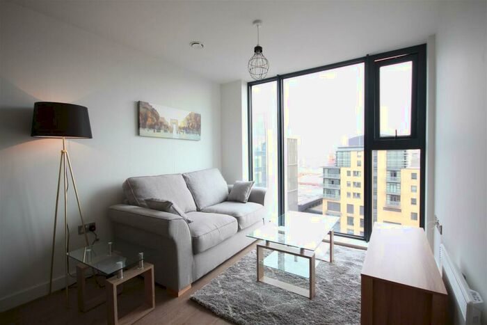 1 Bedroom Apartment To Rent In The Bank, Birmingham City Centre, B16