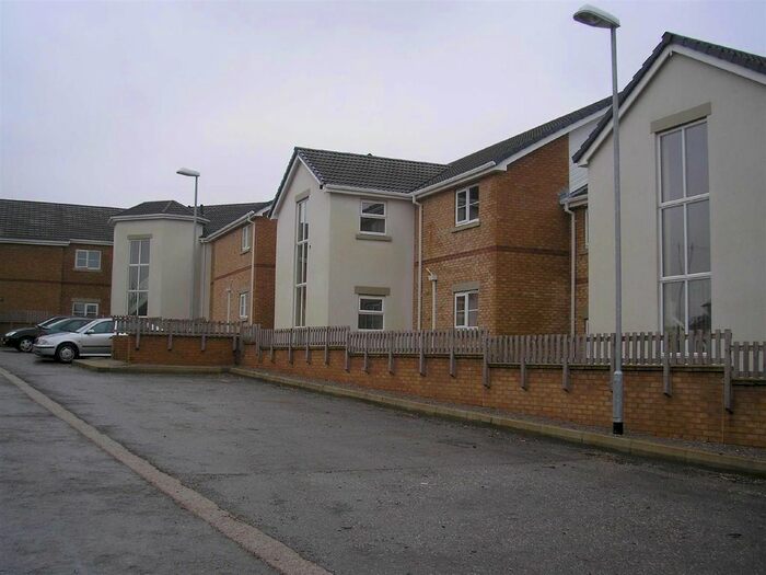 2 Bedroom Flat To Rent In Bakewell Court, Buxton, SK17