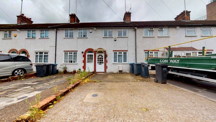 2 Bedroom Terraced House To Rent In Woburn Avenue, Purley, Surrey, CR8