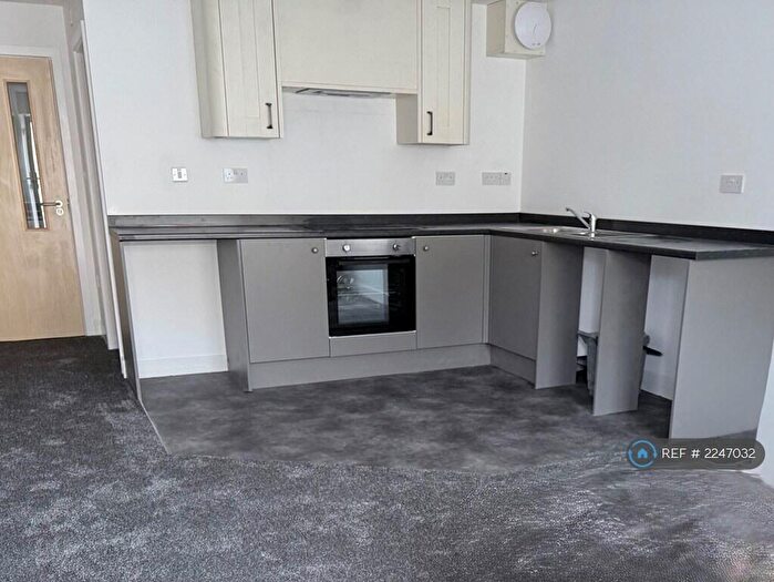 Studio To Rent In Rishton, Blackburn, BB1