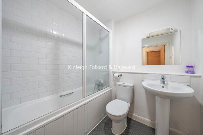 2 Bedroom Apartment To Rent In Macleod Street London, SE17