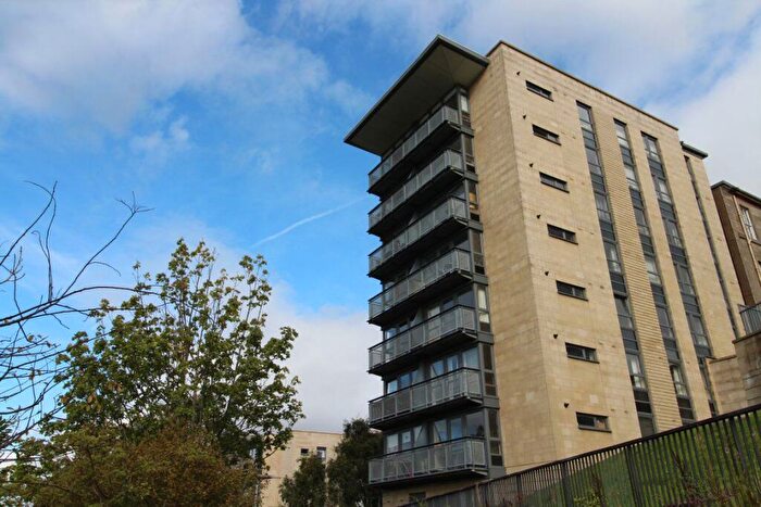 Studio To Rent In Hill Street, Glasgow, G3