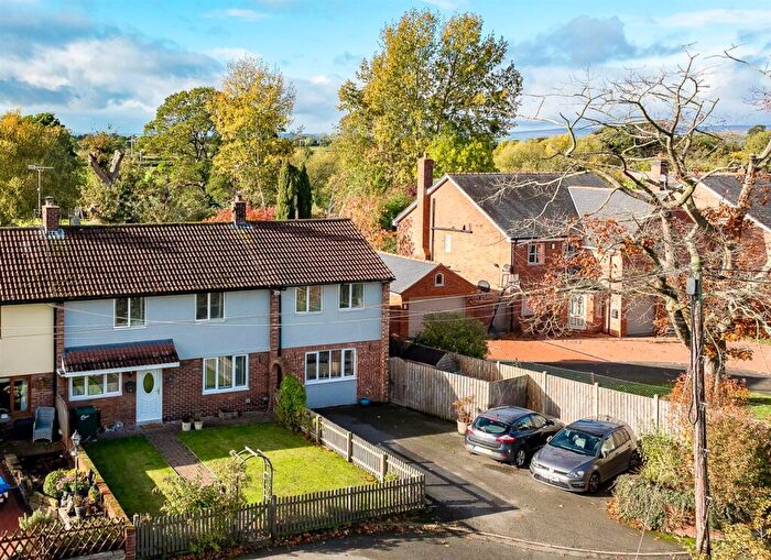 3 Bedroom End Of Terrace House For Sale In Queensford, Worthenbury., LL13