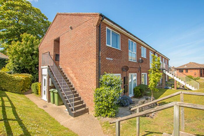 1 Bedroom Apartment For Sale In Silfield Gardens, Hunstanton, PE36