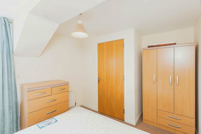 2 Bedroom Flat To Rent In Bethlehem Way, Edinburgh, Midlothian, EH7