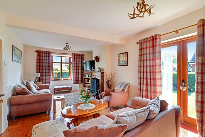 3 Bedroom Detached House For Sale In Haiths Lane, North Thoresby, DN36