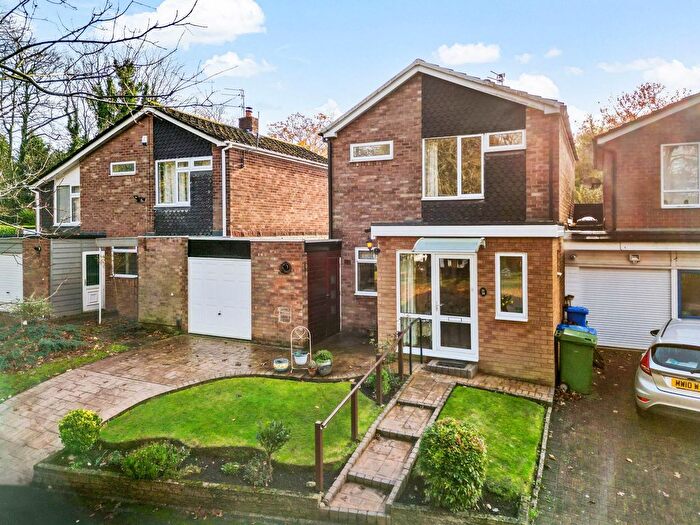 4 Bedroom Link Detached House For Sale In Peveril Close, Appleton, WA4