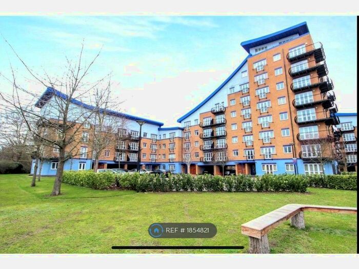 2 Bedroom Flat To Rent In Luscinia View Napier Road, Reading, RG1