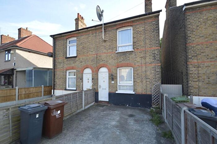 2 Bedroom Terraced House To Rent In Halbutt Street, Dagenham, RM9