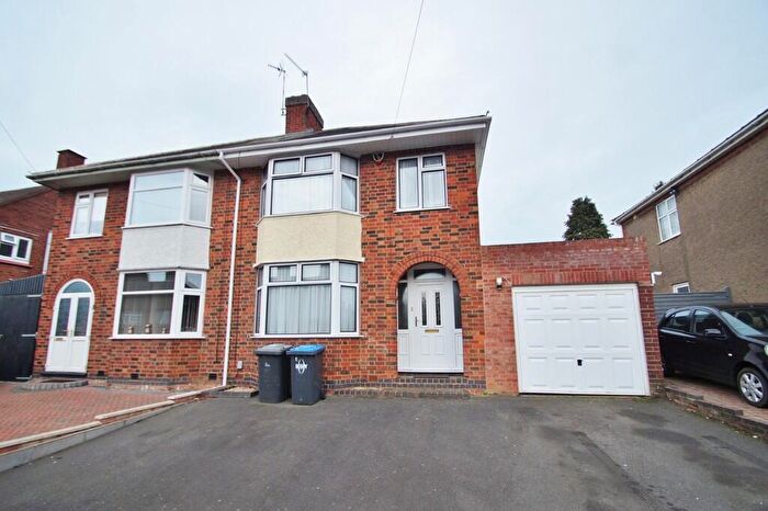 3 Bedroom Semi-Detached House To Rent In Lytham Road, Rugby, CV22