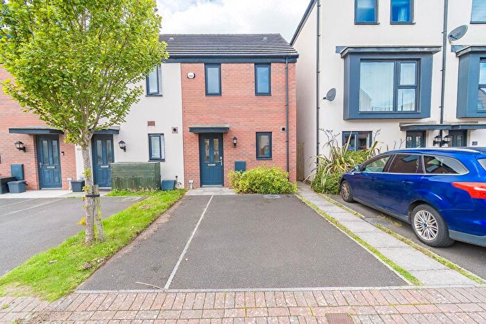 2 Bedroom End Of Terrace House For Sale In Ffordd Penrhyn, Barry, CF62