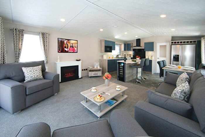 2 Bedroom Caravan For Sale In Ilfracombe, Devon, EX34