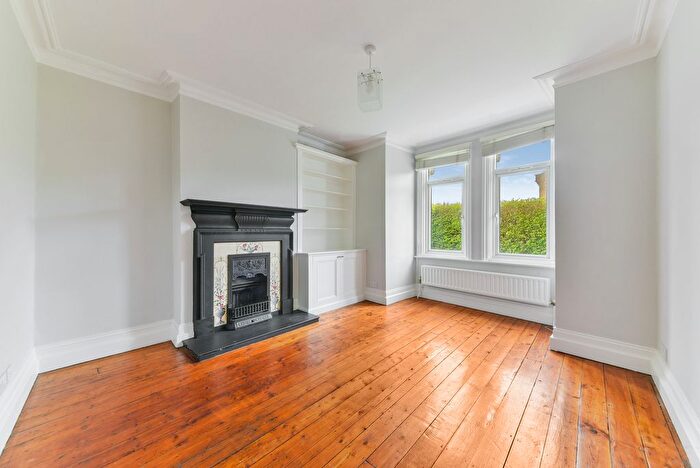 3 Bedroom Property To Rent In Trinity Road, SW19