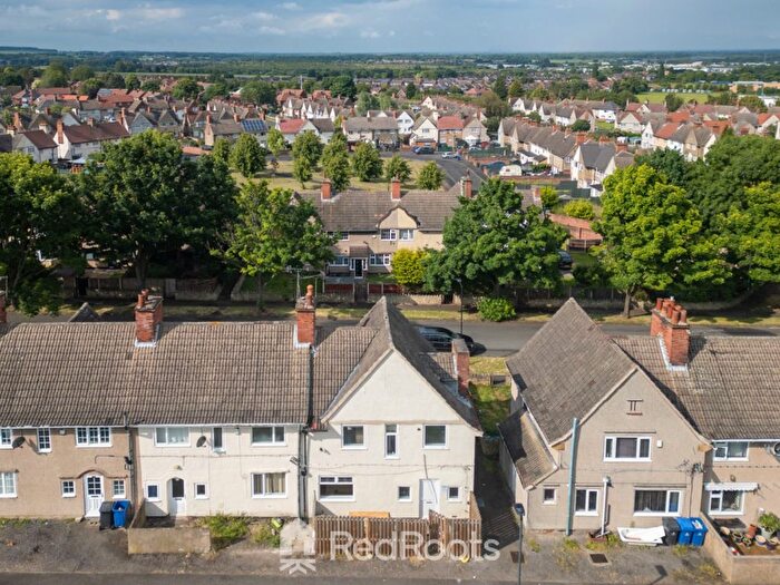 3 Bedroom End Of Terrace House To Rent In West Avenue, Woodlands, Doncaster, South Yorkshire, DN6
